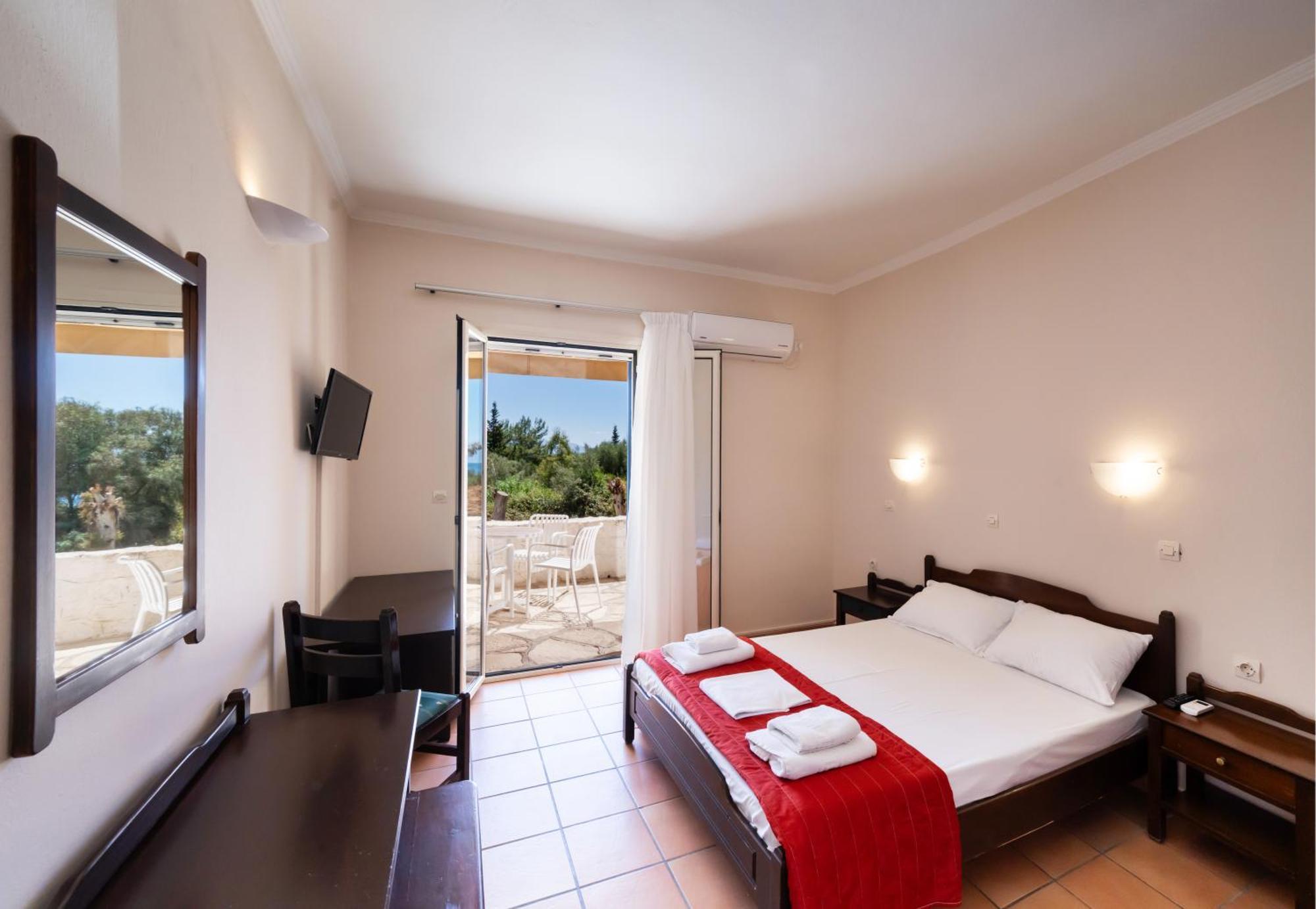 Ionio Hotel Nikiana Exterior foto